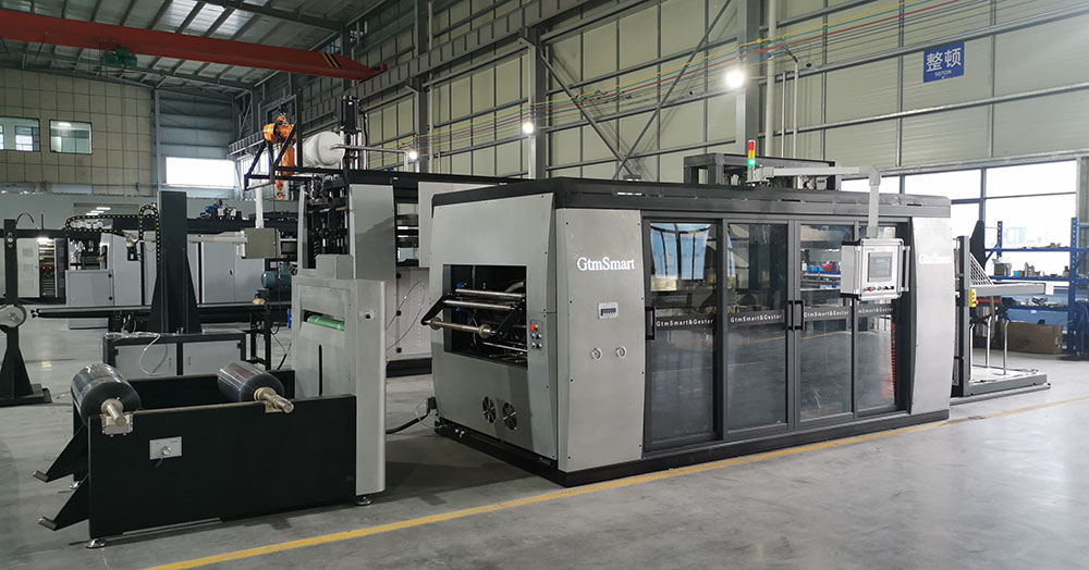 Automatic Vacuum Forming Machine